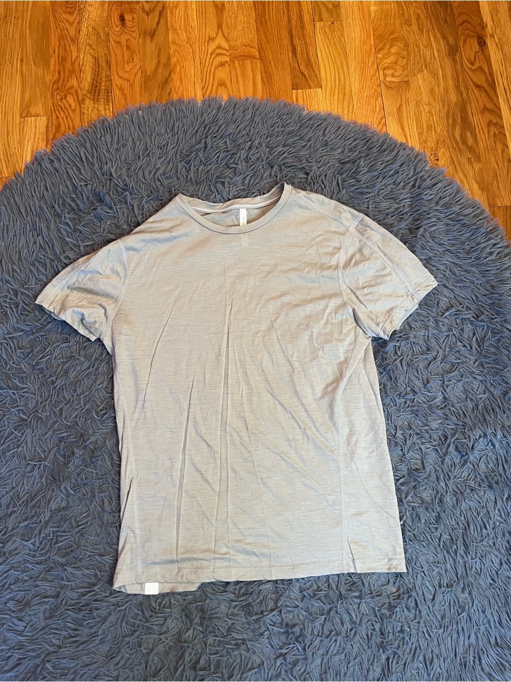 Ten Thousand Merino Tech Shirt Light Gray Crew Neck T-Shirt Size M